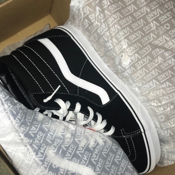 Black and white hi top vans - Picture 3 of 7